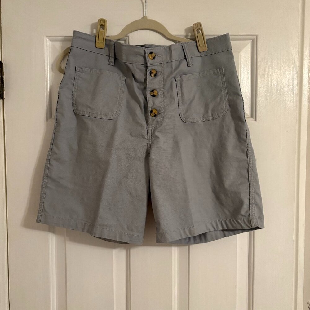 Lee Gray Button Front Shorts Size 12